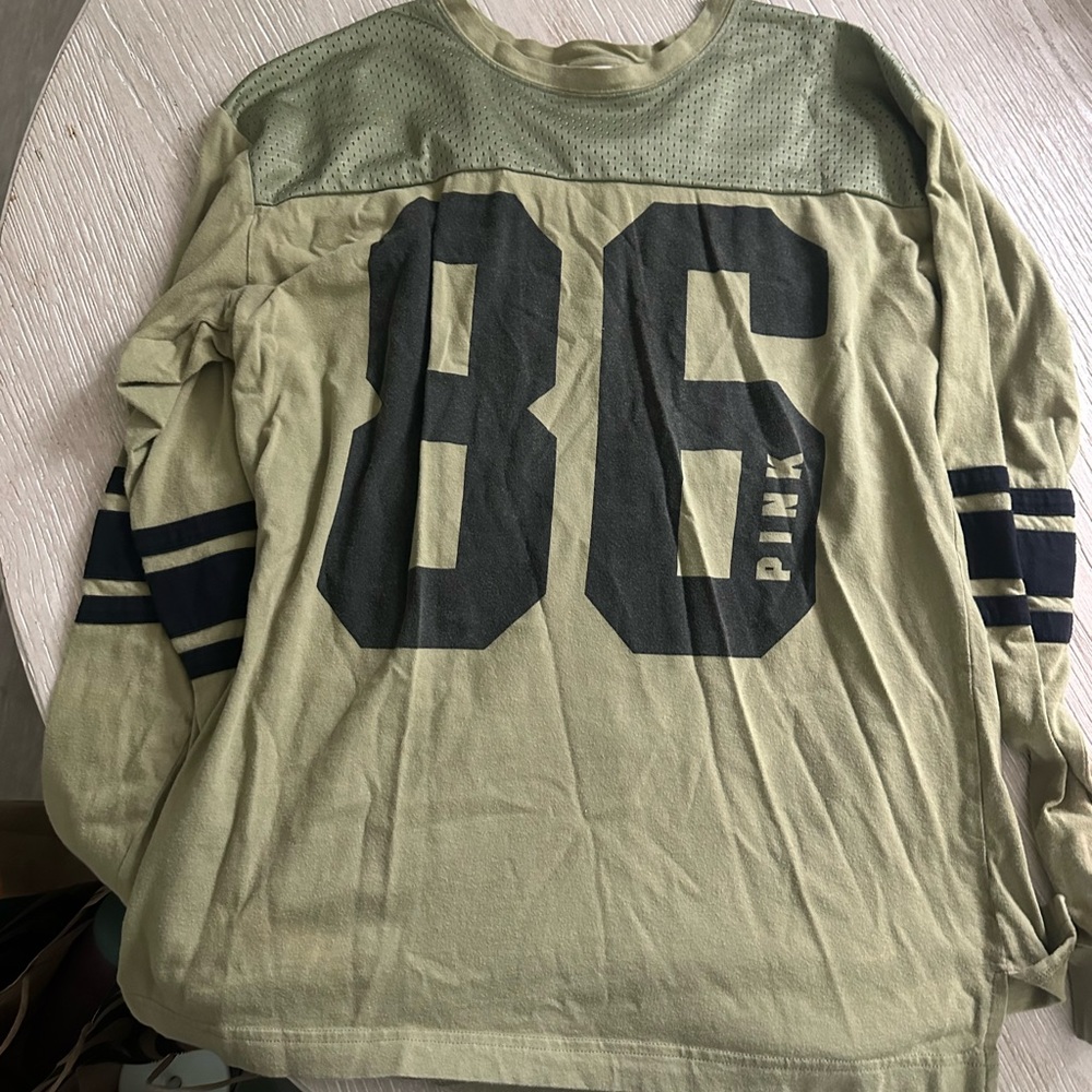Long sleeve